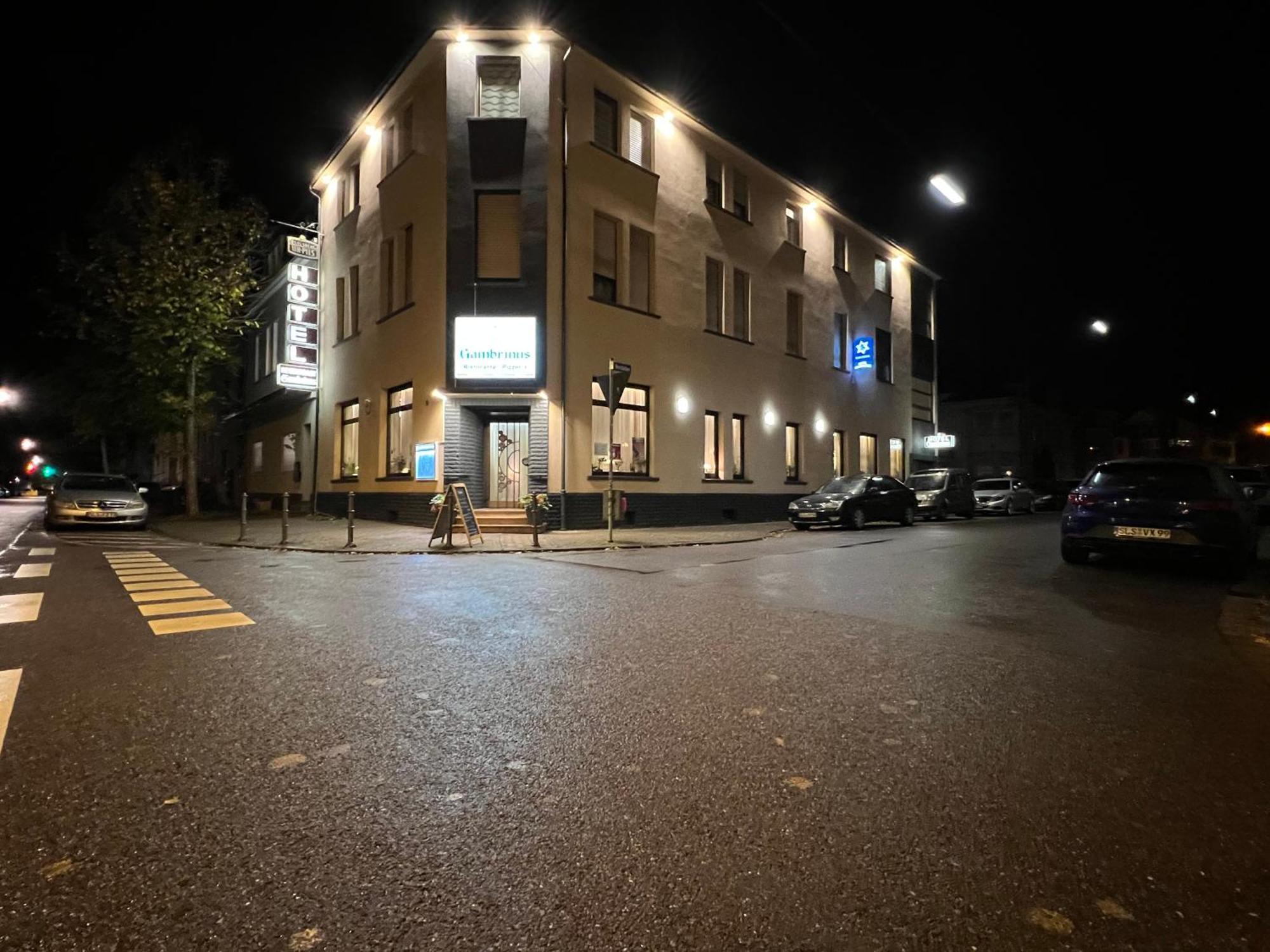 Hotel Gambrinus Dillingen an der Saar Exterior photo